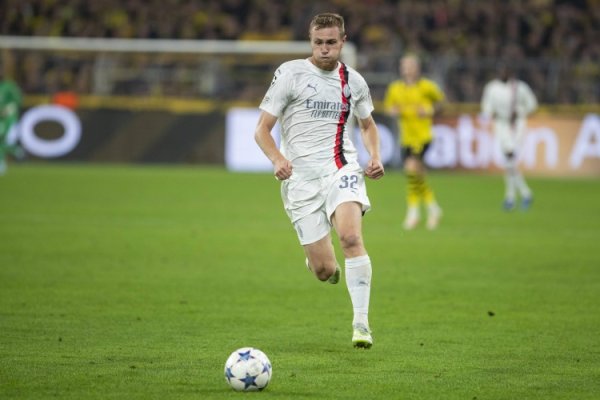 Skira: Bologna refuses to buy out Poberga by 12 million euros, and players will return to Milan if the price is not reduced